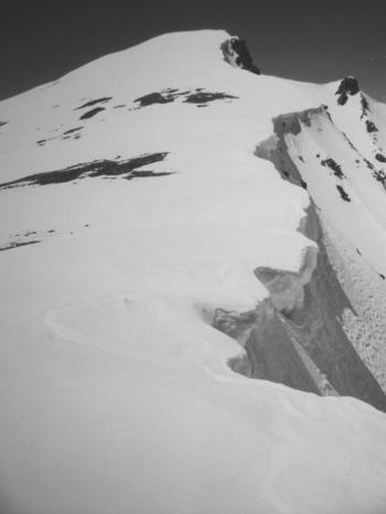 Courting the Cornice, photo by Rick Baugher.